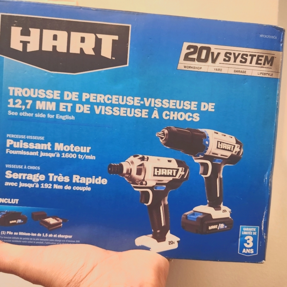 HART 20 volt drill set
